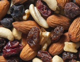 Anti Oxidant Trail Mix - raw almonds, cranberries, raw cashews, blueberries, walnut pieces, strawberries